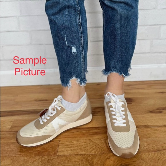 MIA Kable Sneaker for Women - Picture 1 of 8